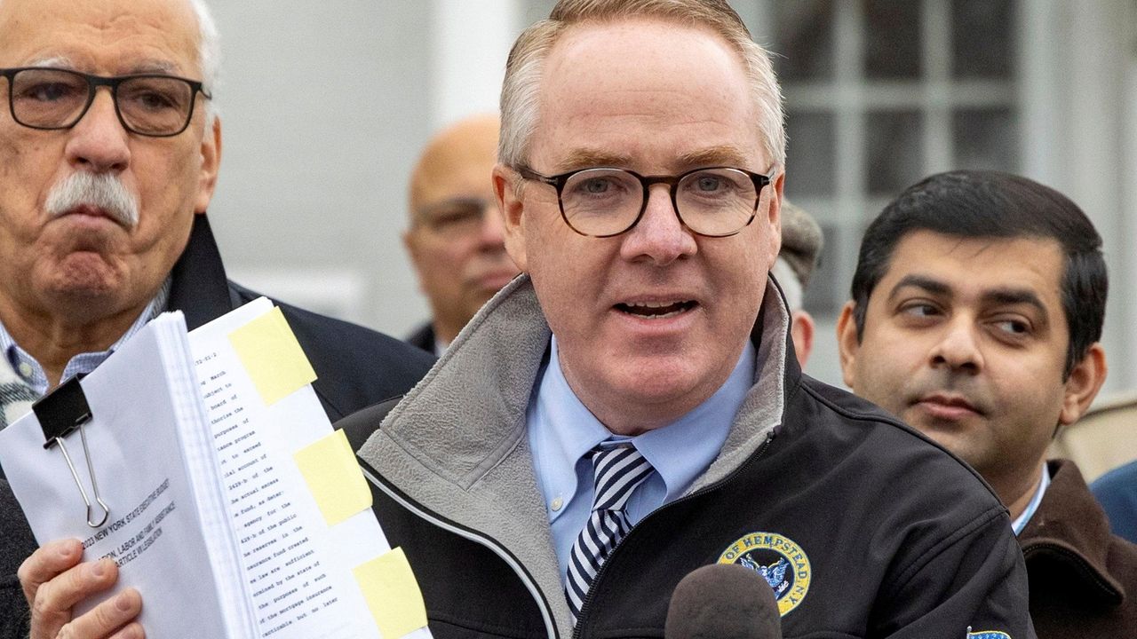 $504.1 million Hempstead Town budget to freeze taxes in 2023, officials