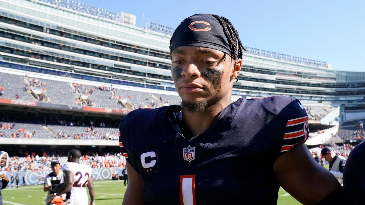 Bears quarterback Justin Fields meets his biggest fan