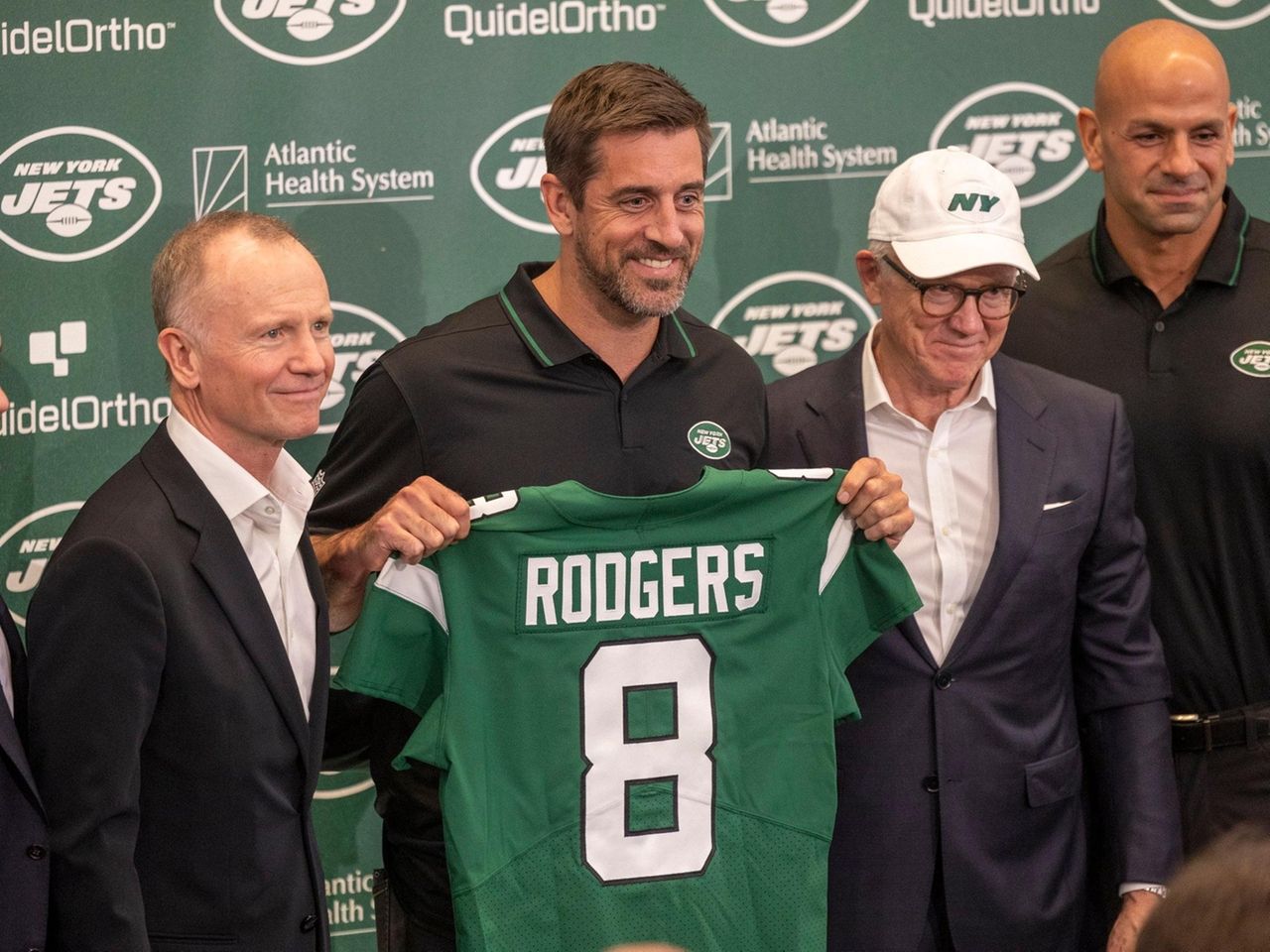 Jets Introduce Aaron Rodgers at News Conference After Trade - The New York  Times