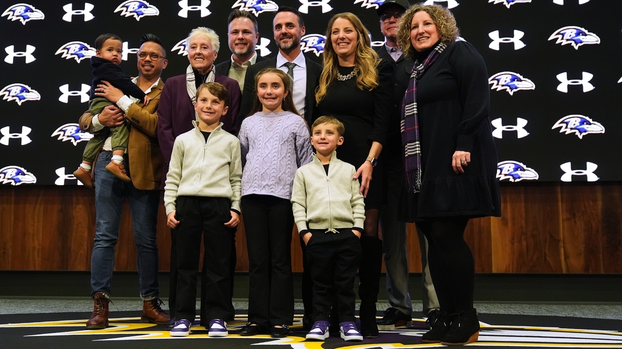 Jesse Minter's father Rick is part of his new staff in Baltimore - Newsday