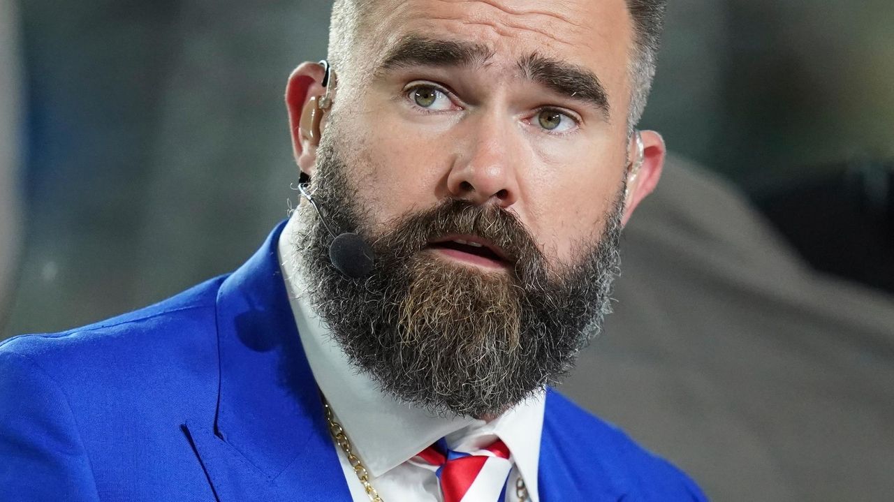 Here's Jason: Kelce will host late-night show on ESPN beginning final week of NFL season