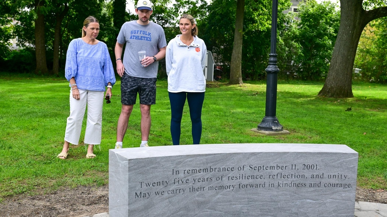 Widow of NYPD officer who died of 9/11 illness helps oversee Sayville memorial installed Wednesday
