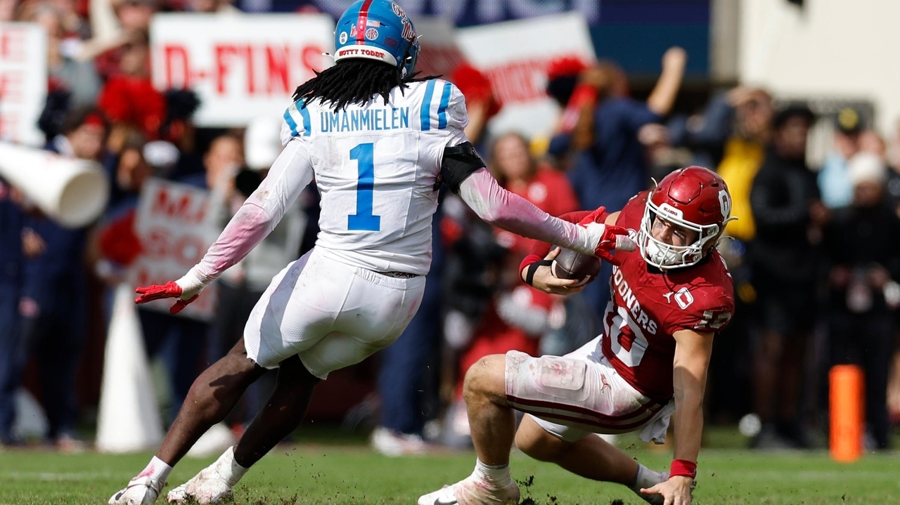 Oklahoma QB John Mateer still finding groove after hand injury as ...