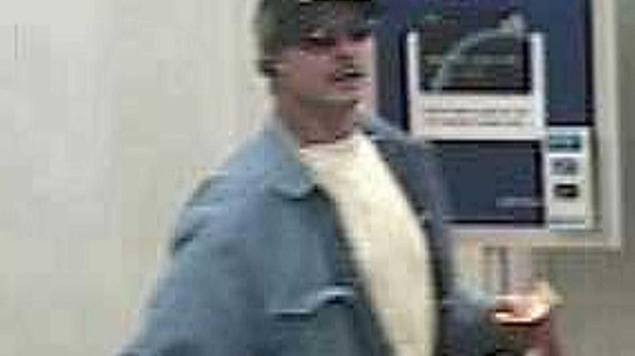 Cops seek suspect in East Garden City bank robbery Newsday
