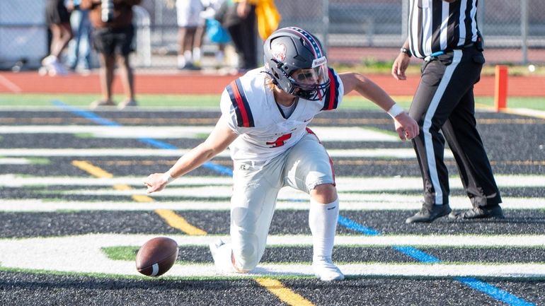 South Side QB Owen West rushes for a touchdown against...