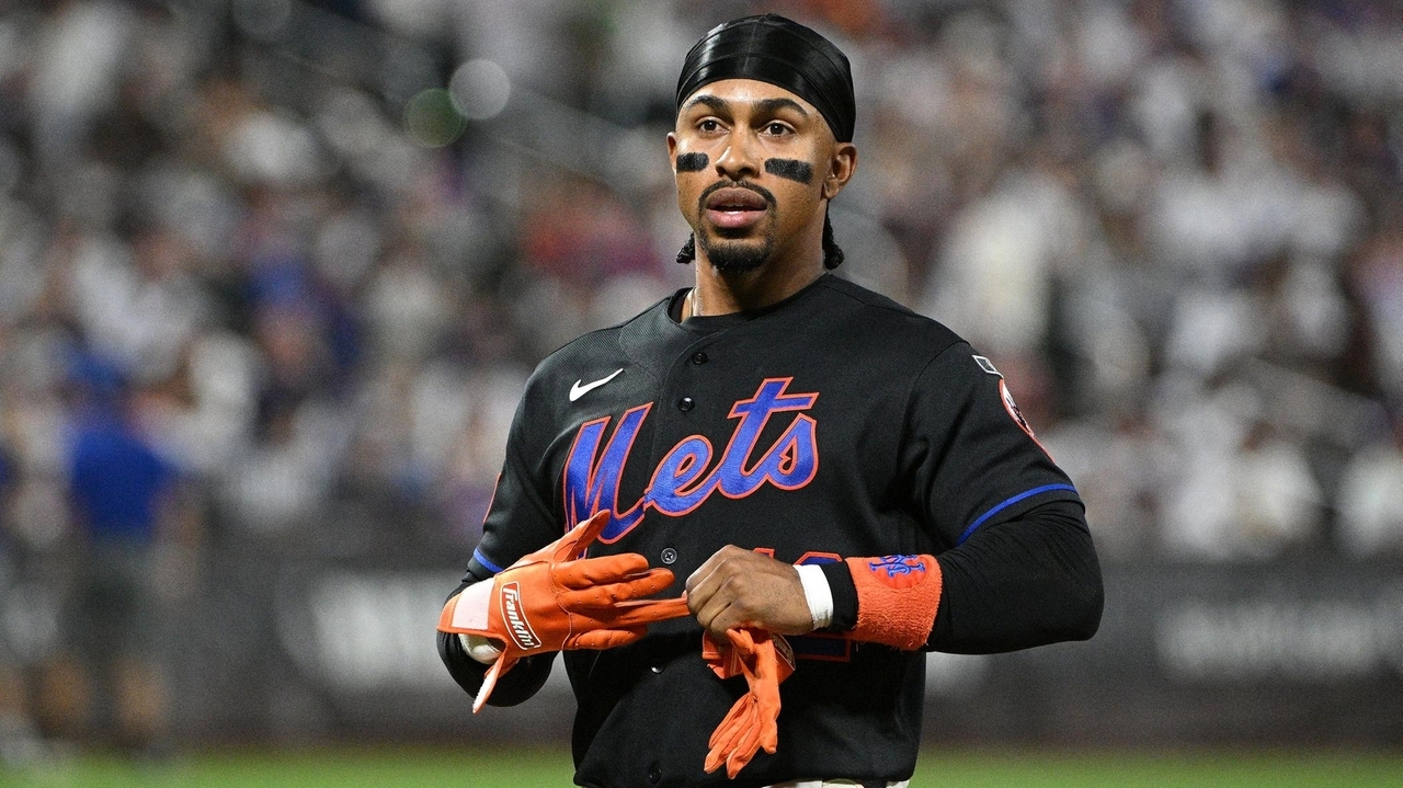 6 errors, David Peterson traded, chants of 'Pete Alonso.' Have the wheels fallen off for the Mets?
