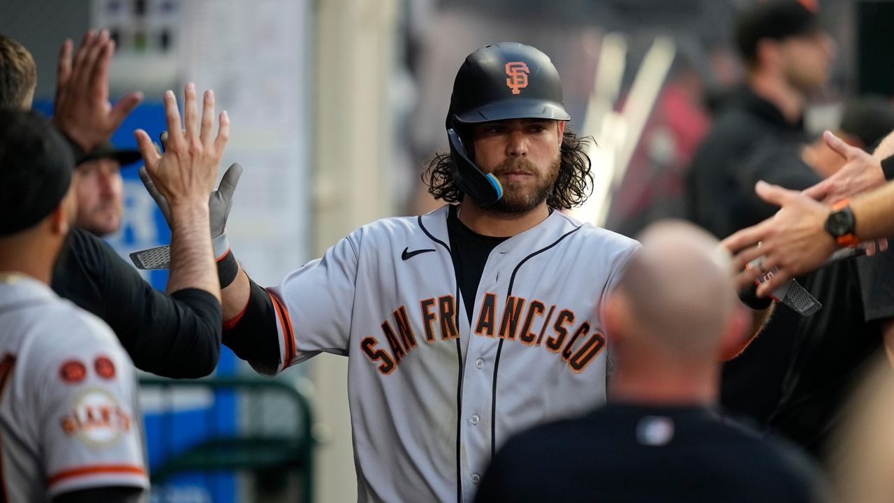 Brandon Crawford put on injured list by San Francisco Giants with strained  forearm - Newsday