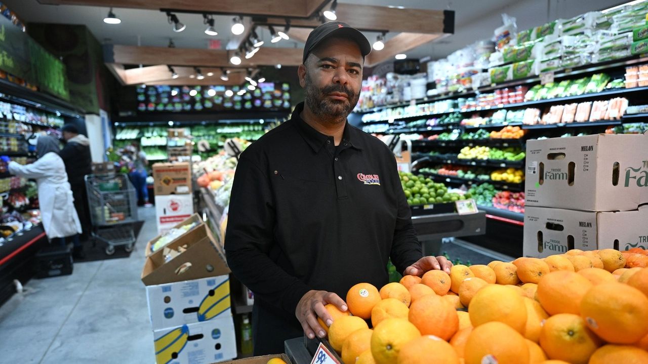 Brothers open Hispanicformat grocery store in Brentwood Newsday