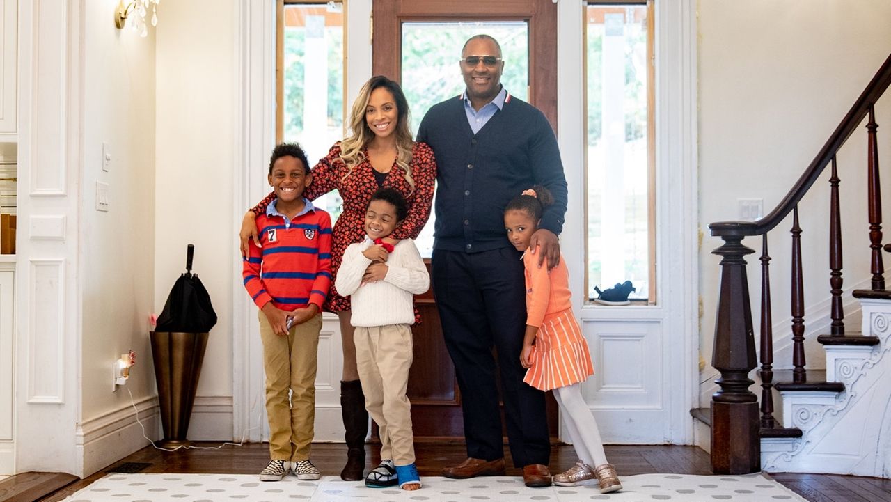 Restoring an 1834 mansion in Oyster Bay, and uncovering its surprising