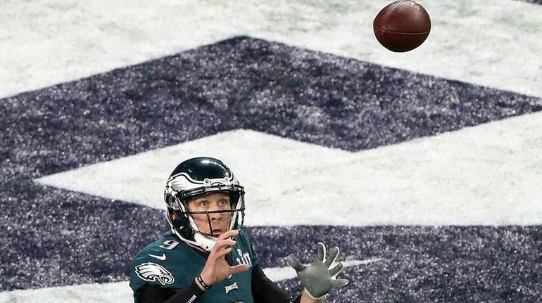 Nick Foles #9 of the Philadelphia Eagles makes a 1-yard...