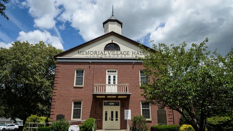 Lindenhurst Village Hall in July 2016.