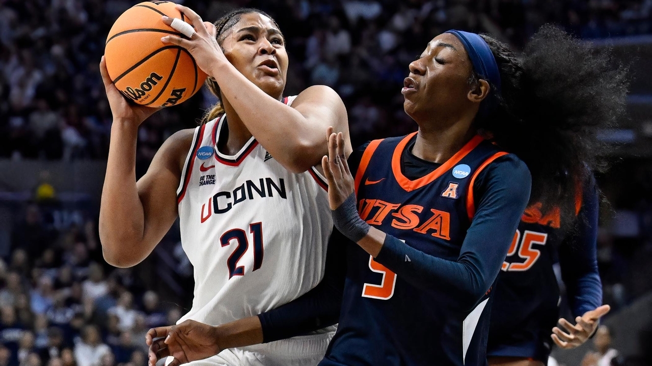 Sweet 16 regulars UConn and Notre Dame join UNC and Vanderbilt in women's regional semifinals