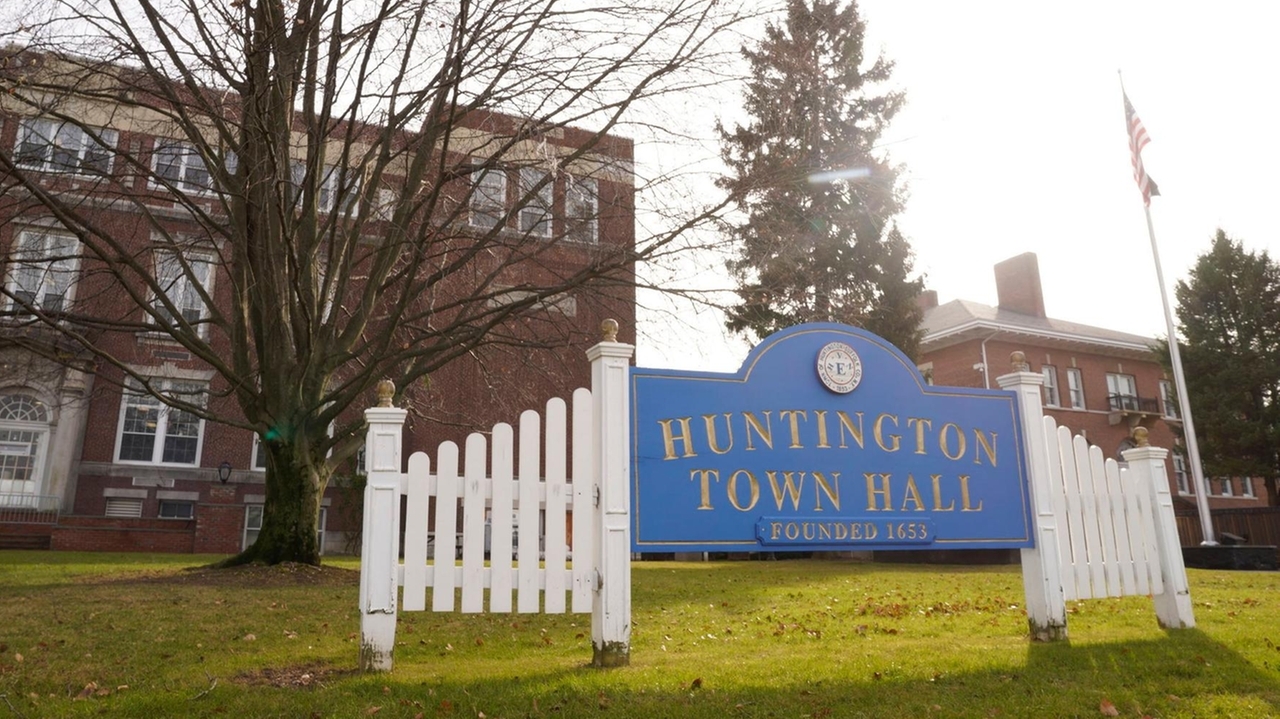 Huntington plans to hike fines for illegal business activity