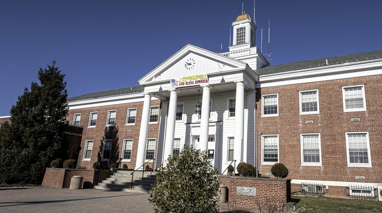 A better role for Babylon's new rental permit board Newsday