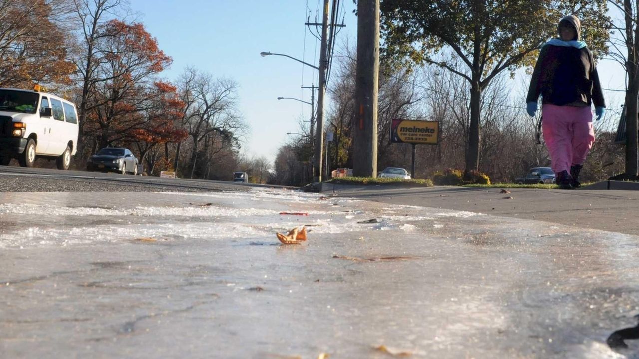 Record low temperature, 22 degrees, set Wednesday at Islip Newsday