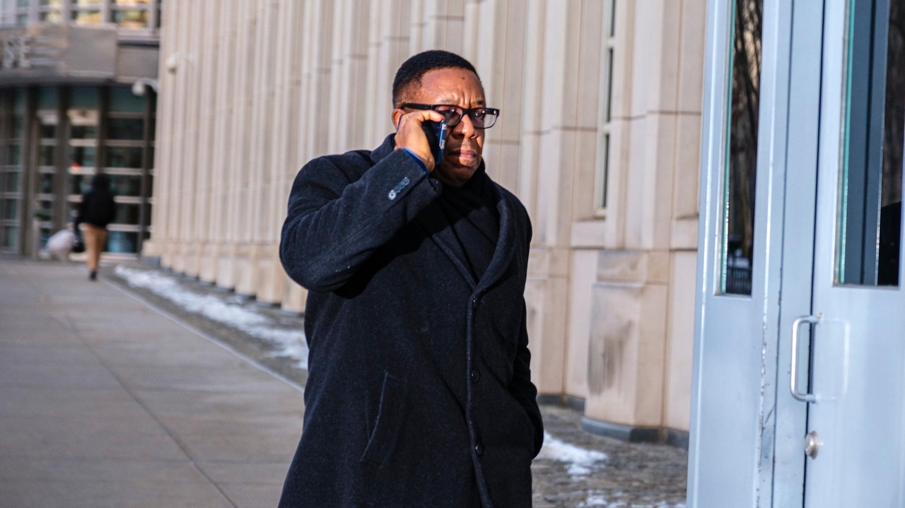 LI pastor pleads guilty to tax evasion
