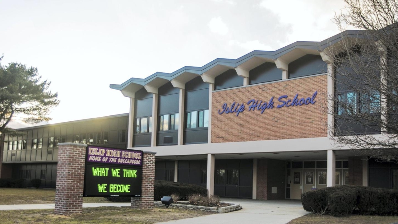 Man who allegedly made threats against Islip schools arrested on ...