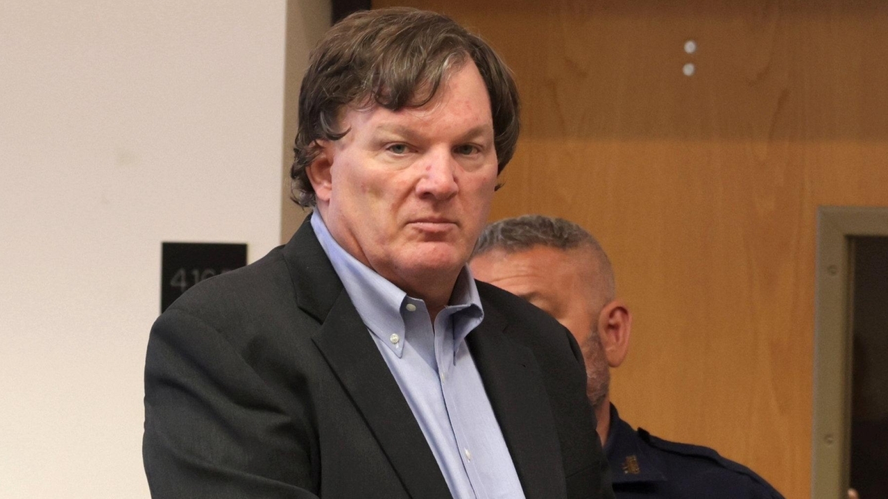 Gilgo Beach killings: Prosecutors to rely on DNA, cellphone records and other evidence to make their case against suspected serial killer Rex Heuermann, experts say - Vimarsana News
