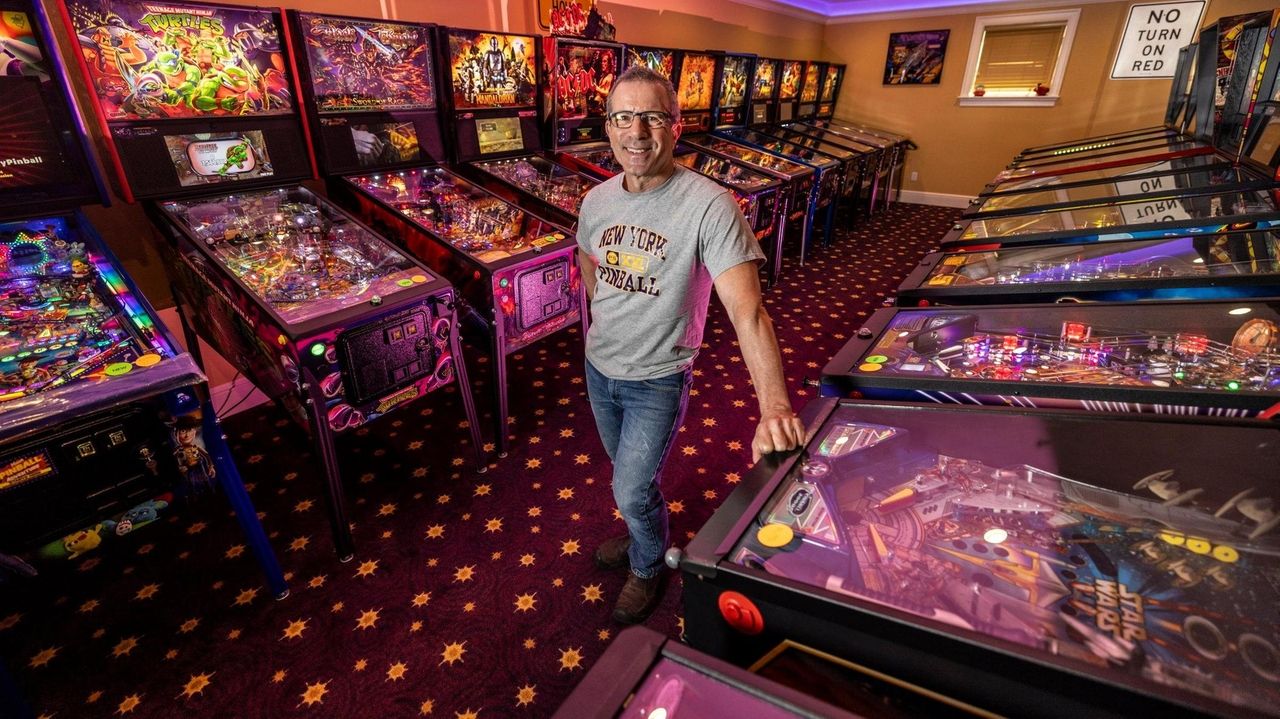 Smithtown man sure plays a mean pinball - Newsday