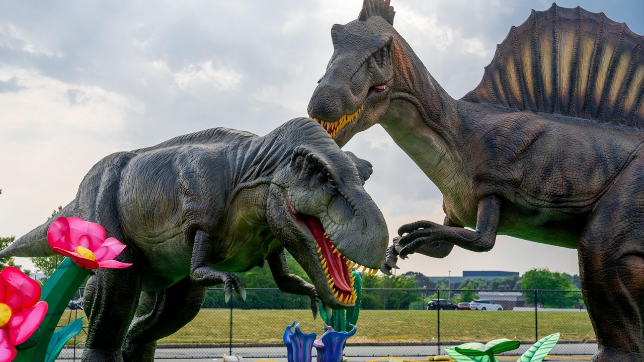 Dino Safari comes to Walt Whitman Shops - Vimarsana News