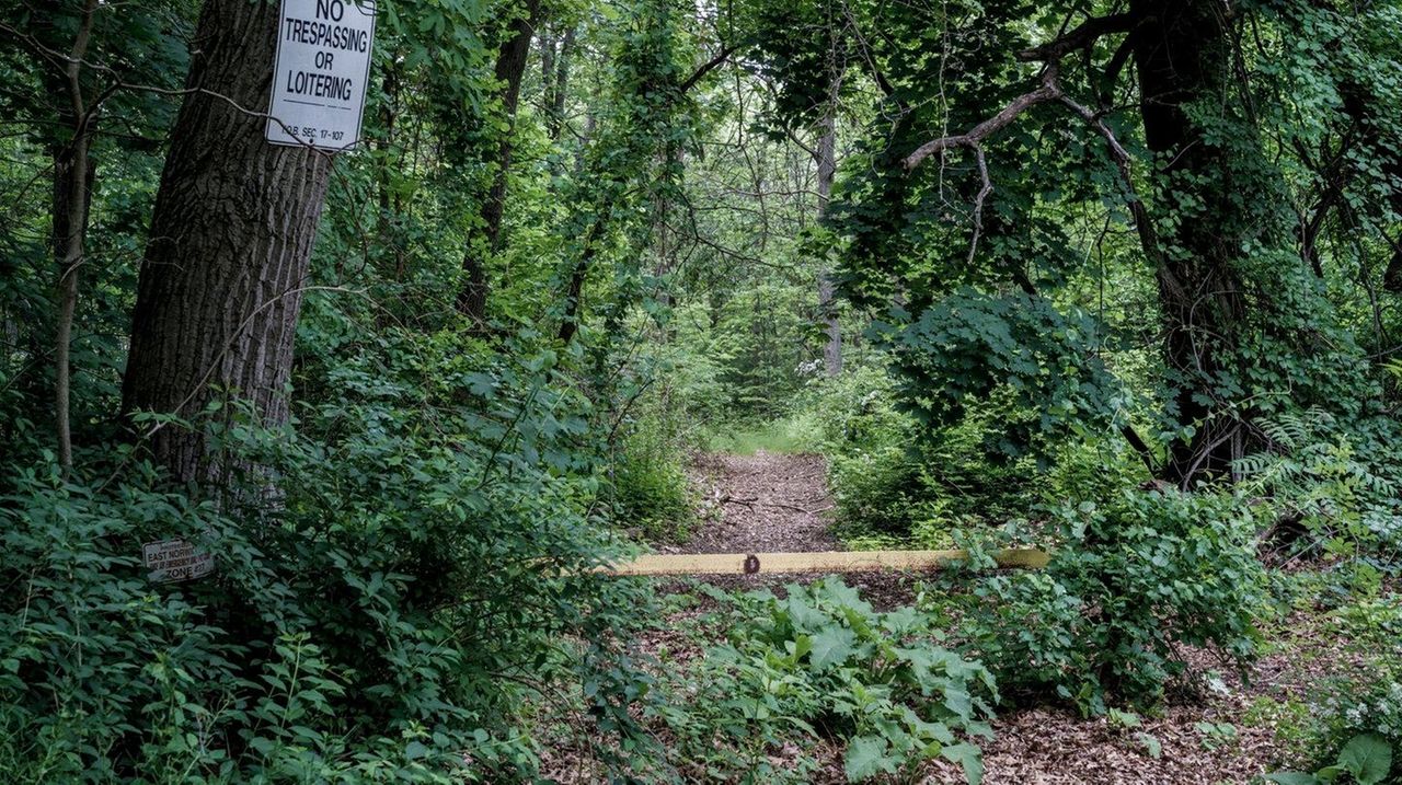 Oyster Bay Town wants to sell 52.2 acres of land to state Newsday