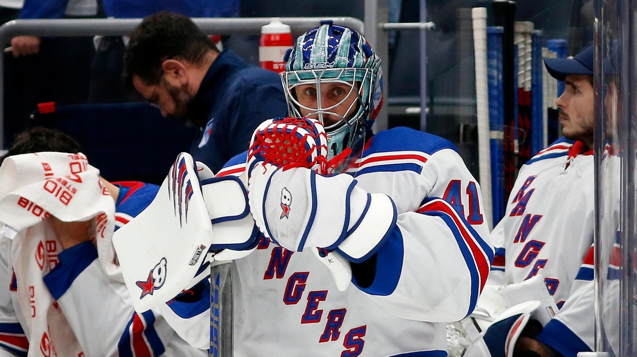 Jaroslav Halak s Rough Start Continues In Rangers Loss To Islanders 