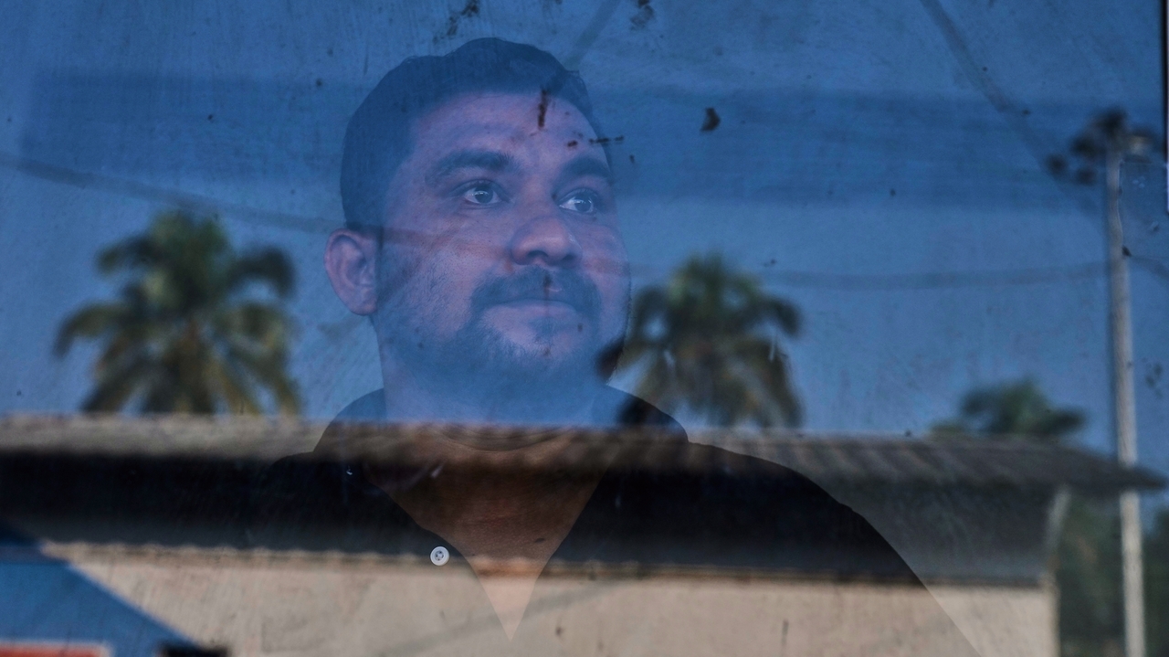 Four days to make victims fall in love: How global scammers use US tech ...