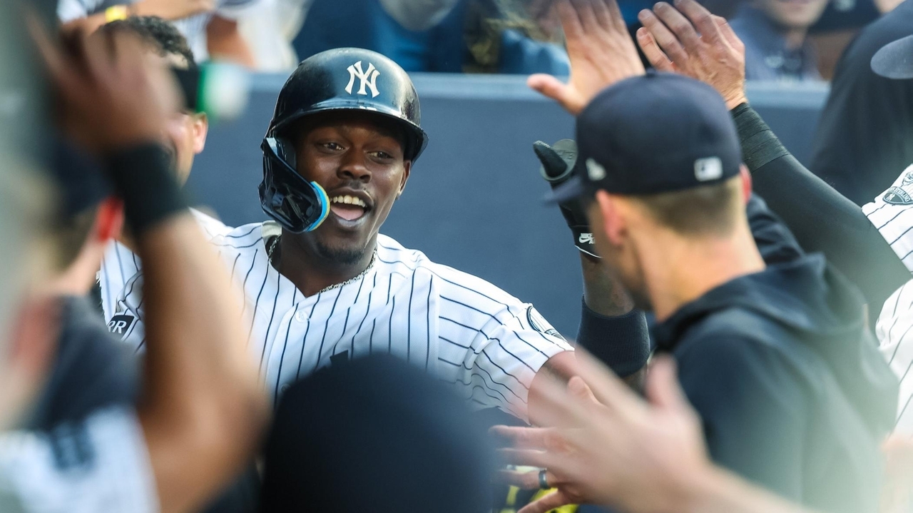 Yankees' Jazz Chisholm Jr. bounces back from the foulest of foul balls