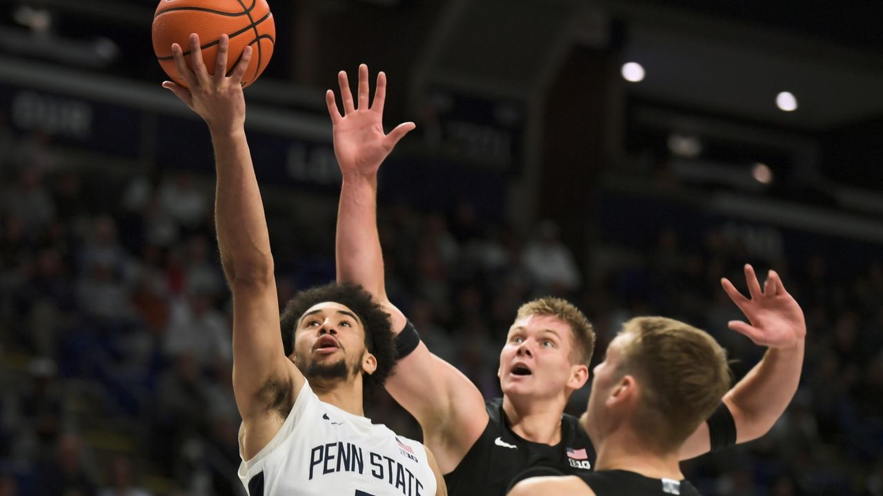 Ugochukwu scores career-high 23, leads No. 9 Michigan State over Penn State 76-72