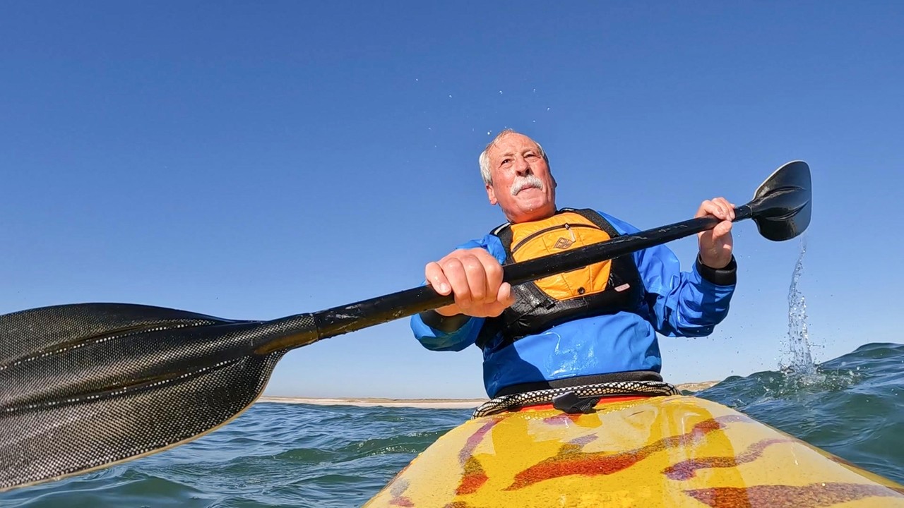The thrill of the chill: East End kayakers catch the waves year-round ...