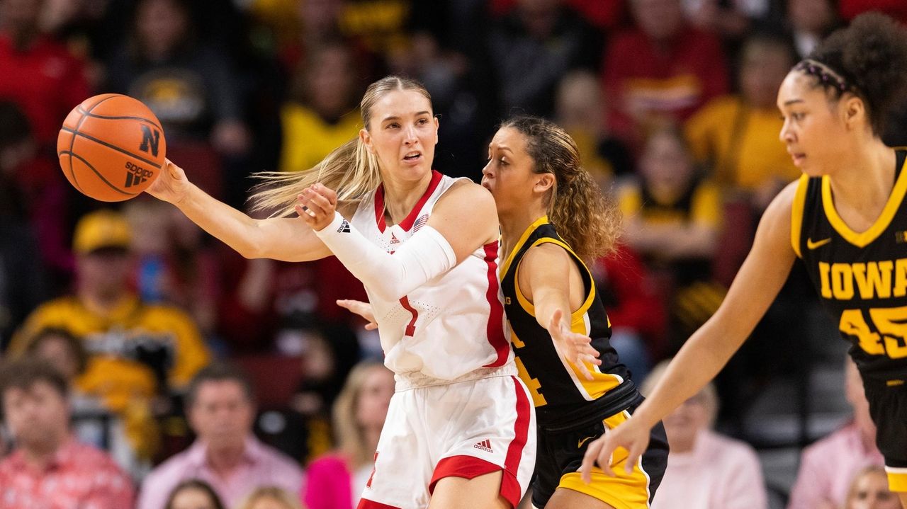 AP Player of the Week: Nebraska's Jaz Shelley leads team to comeback ...