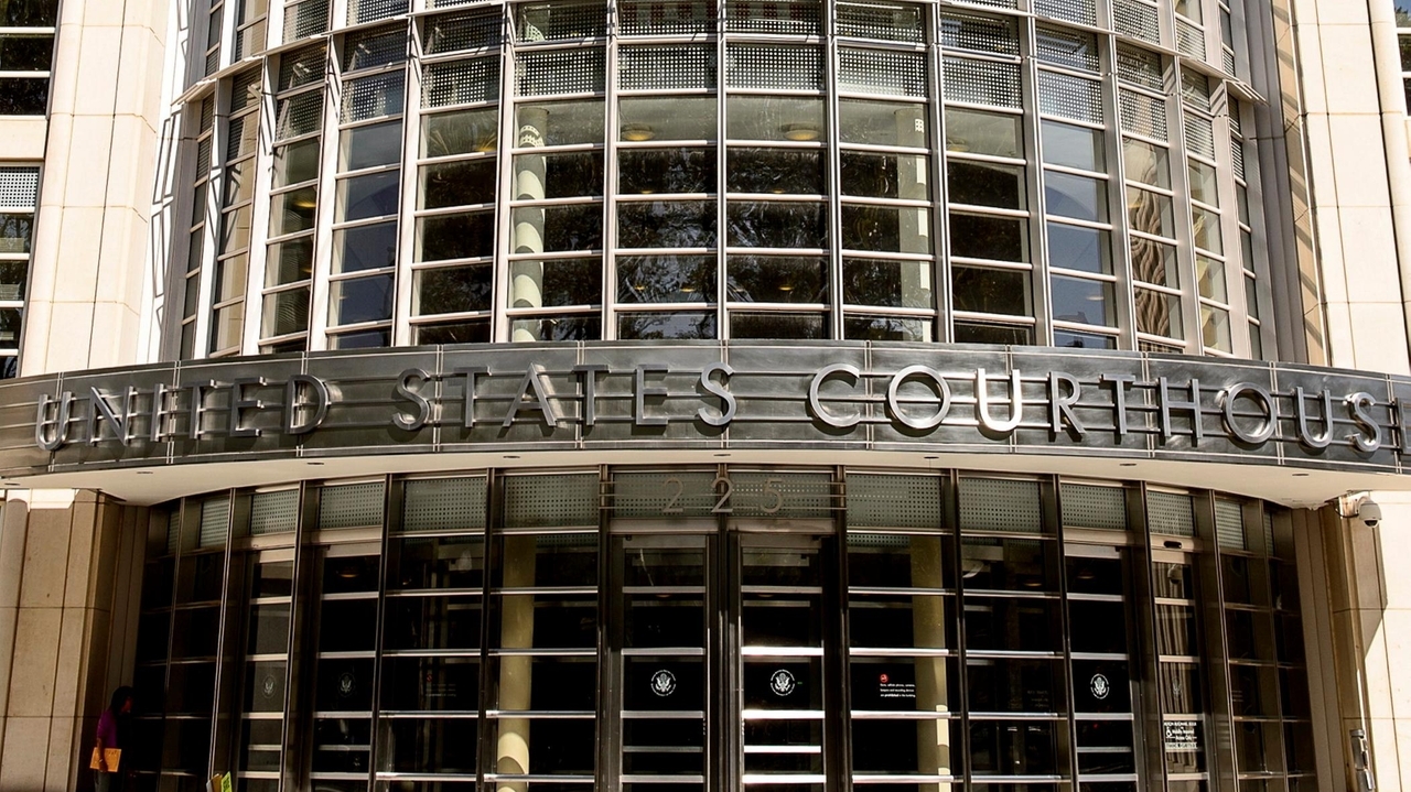 Three Long Islanders charged in carjacking, robbery scheme, prosecutors say