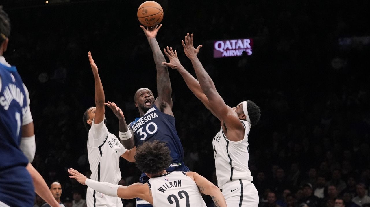 Julius Randle has a triple-double to lead the Timberwolves past the winless Nets