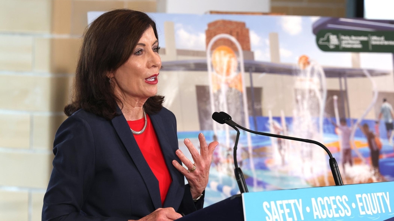 Jones Beach East bathhouse to undergo $100M renovation, Gov. Hochul says - Vimarsana News