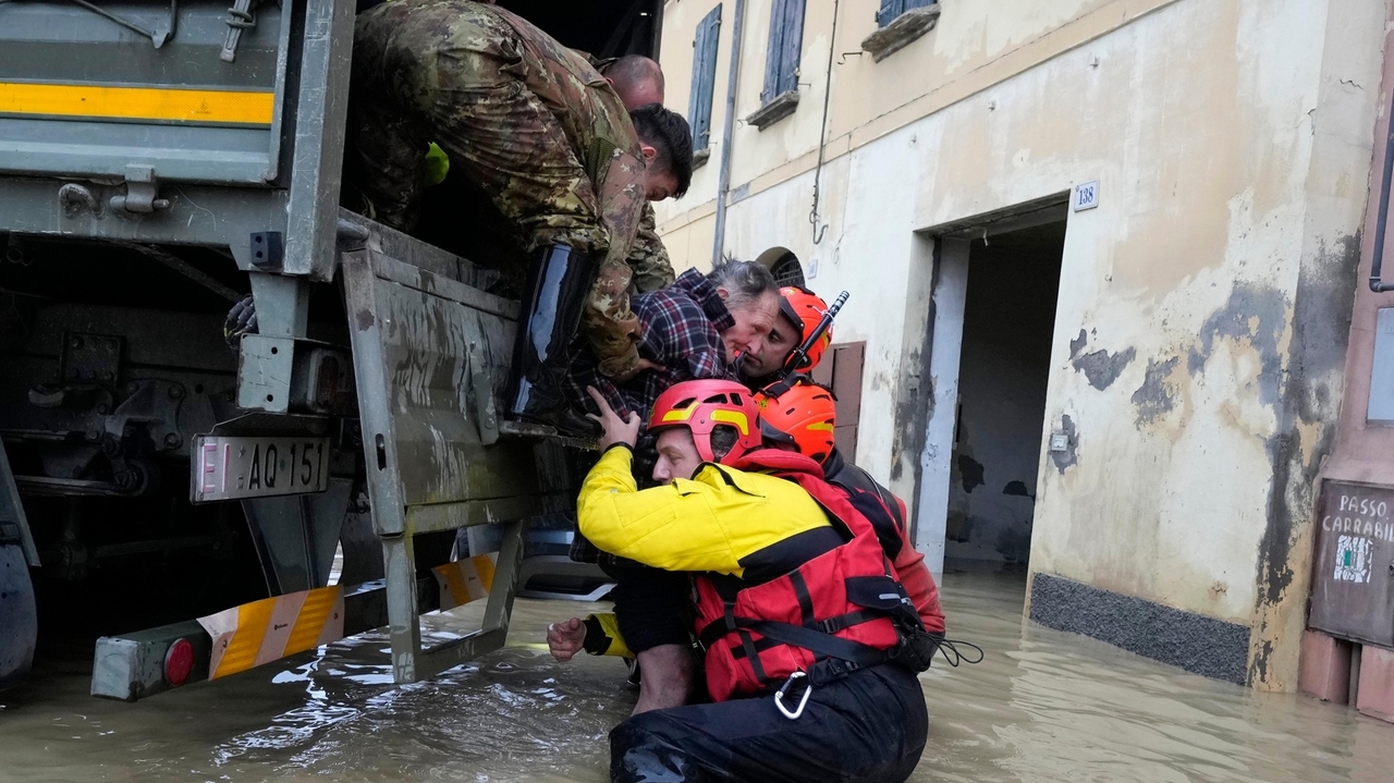 Exceptional rains in drought-struck northern Italy kill 8, cancel Formula One Grand Prix - Vimarsana News