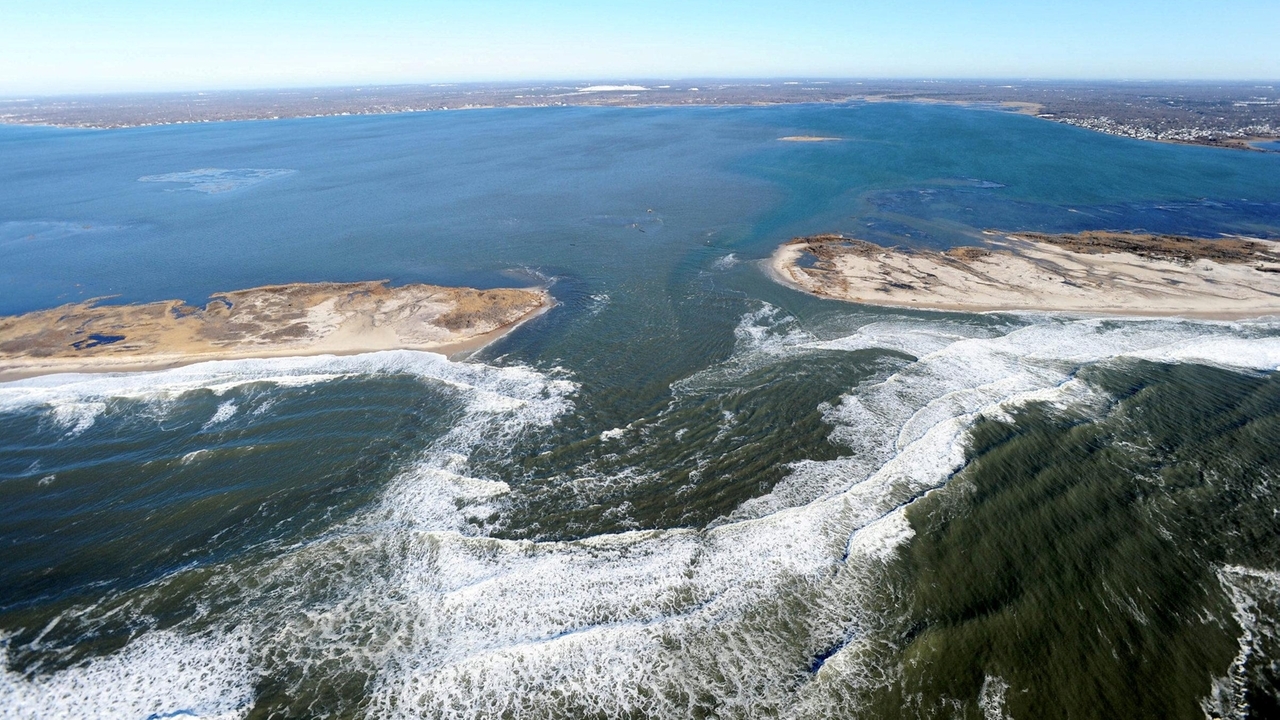 As Fire Island inlet closes, fears of bay pollution rise - Vimarsana News