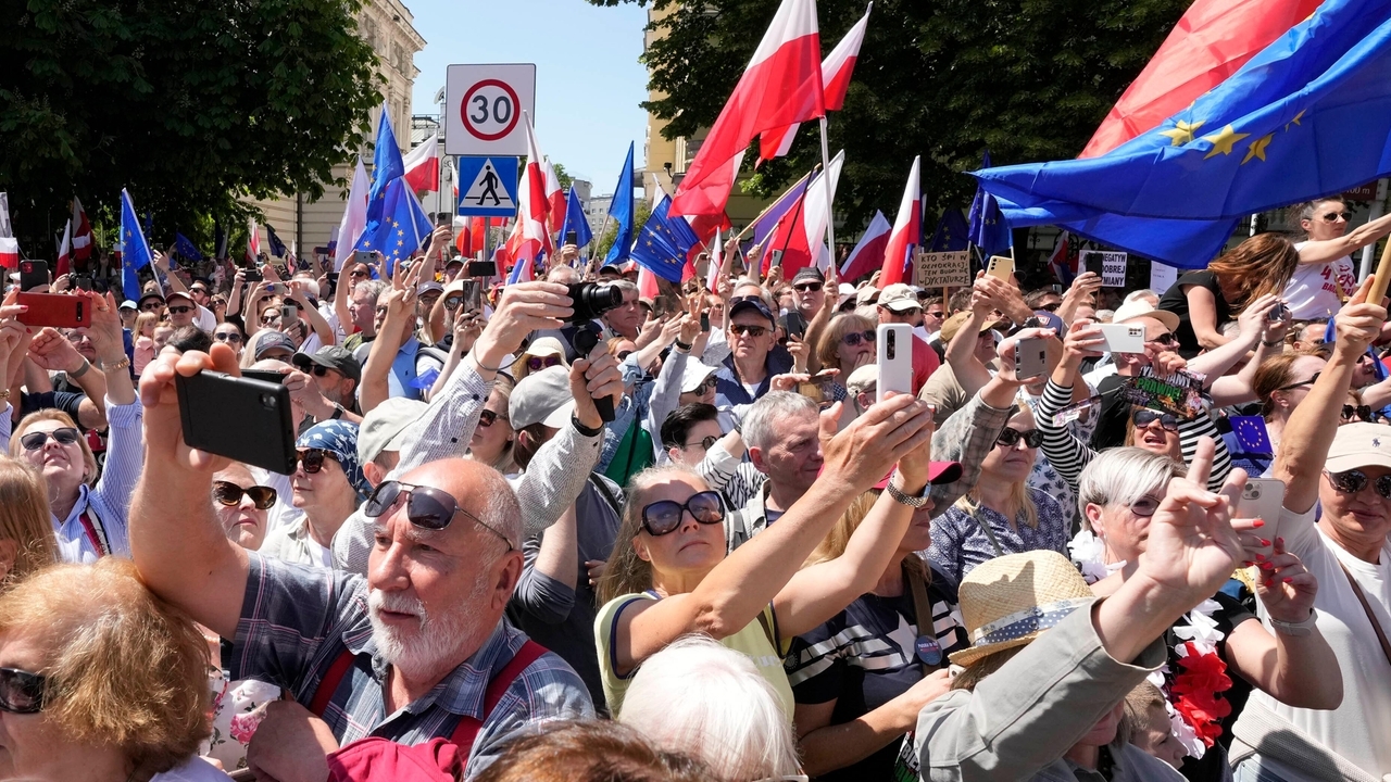 EU launches legal action against Poland over new Russian influence law - Vimarsana News