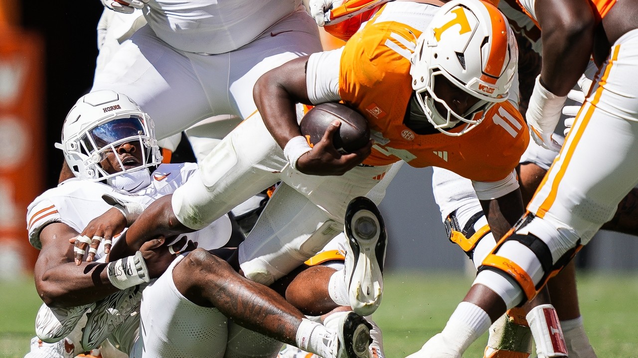 Texas coach Sarkisian says Longhorns need to cut out unacceptable celebrations after big plays