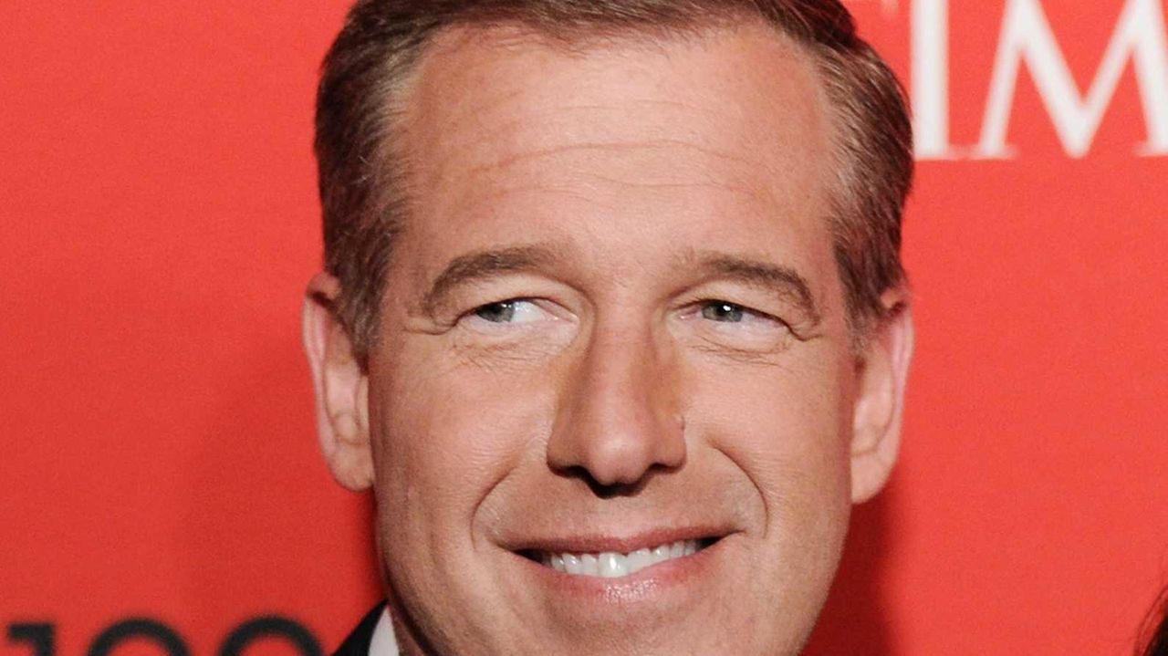 Brian Williams raps 'Gin and Juice' on 'Tonight' Newsday