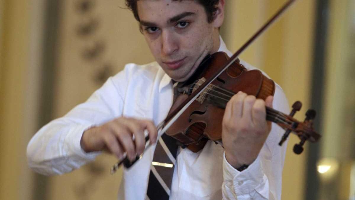 Roslyn violinist given Jefferson Award Newsday
