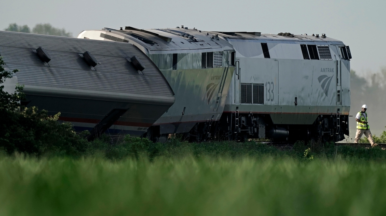 Poorly designed crossing contributed to fatal 2022 Missouri Amtrak derailment, officials say - Vimarsana News