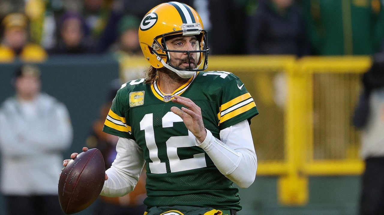 12: A Tribute to Aaron Rodgers' Legendary Green Bay Career