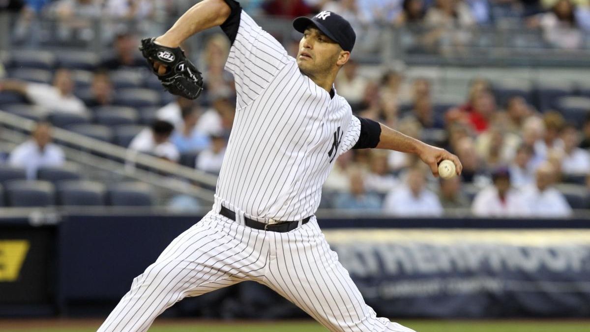 If Andy Pettitte makes 30 starts and pitches like he did against Boston Red  Sox Thursday night, Yankees could be playing in October – New York Daily  News