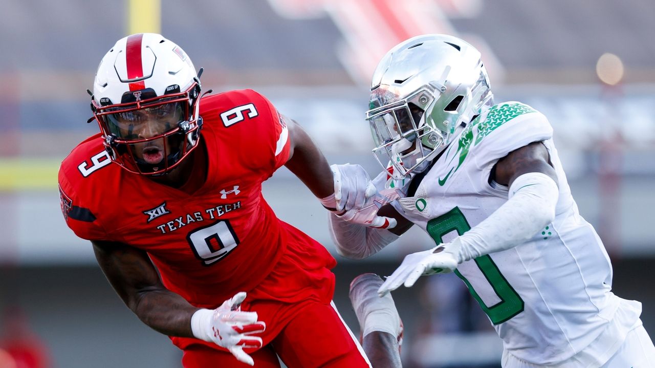 Texas Tech tries to avoid 1st 0-3 start since 1971 when it hosts high-scoring FCS team Tarleton