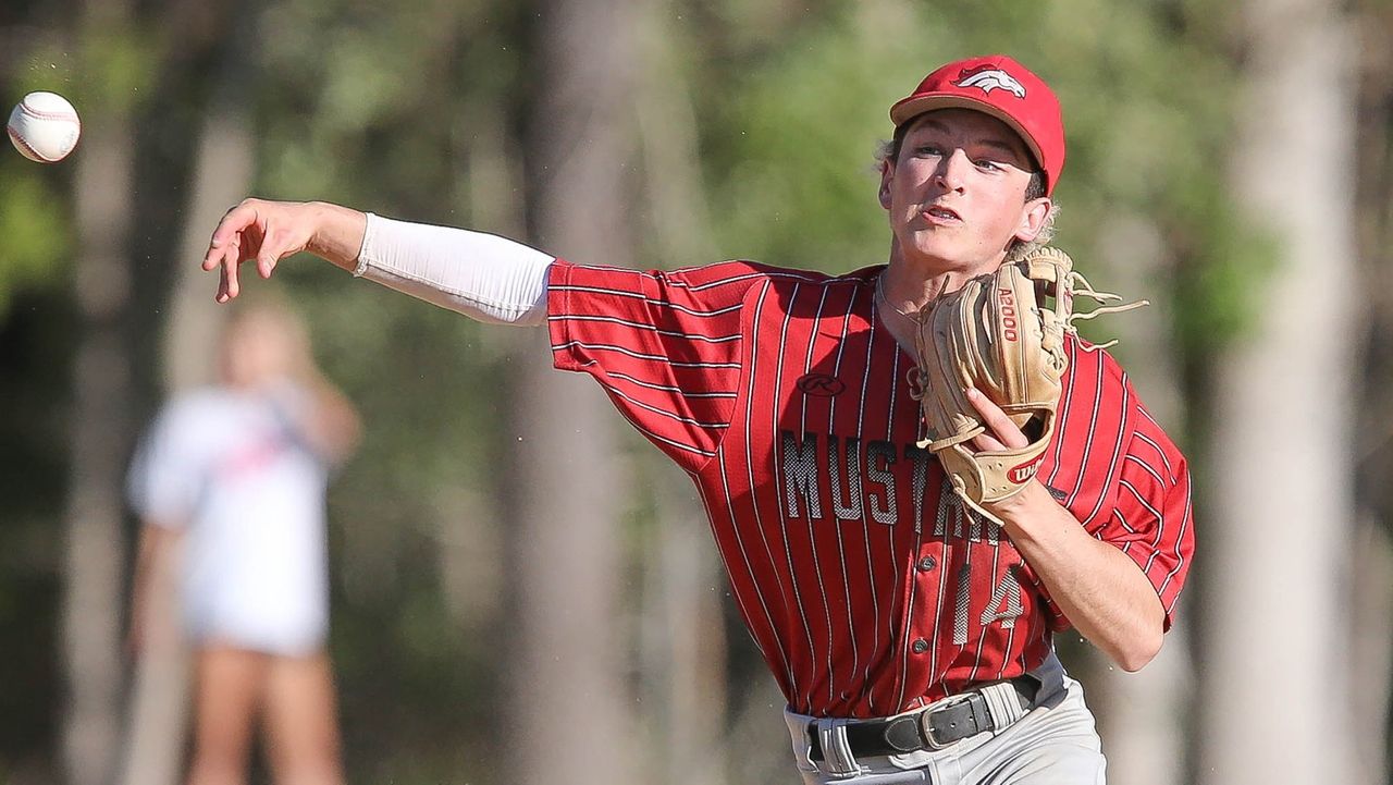 Photos: Mount Sinai vs. SWR baseball playoffs - Newsday