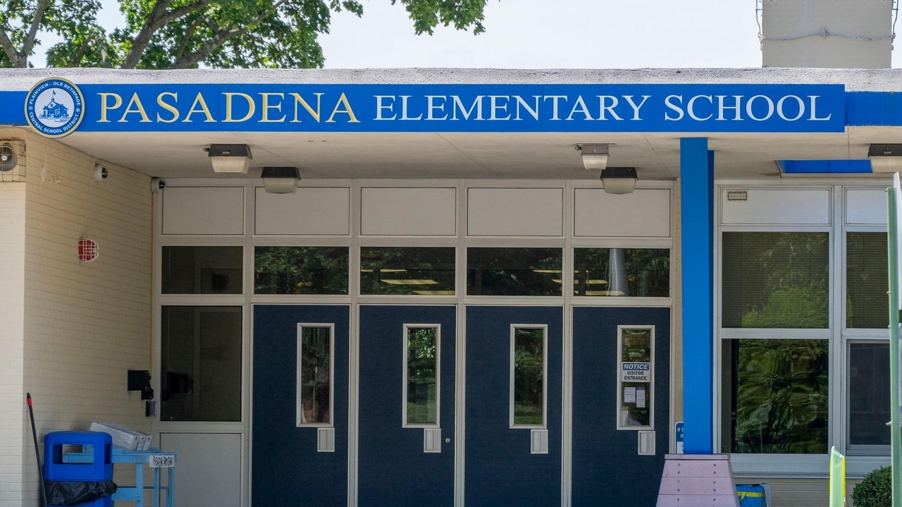 Karen Heitner disciplinary case: Plainview-Old Bethpage school board seeks to overturn hearing officer's decision