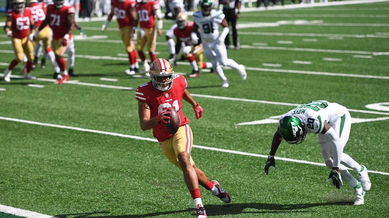 Former NFL Star Claims MetLife Stadium Turf Ended His Career, The Spun