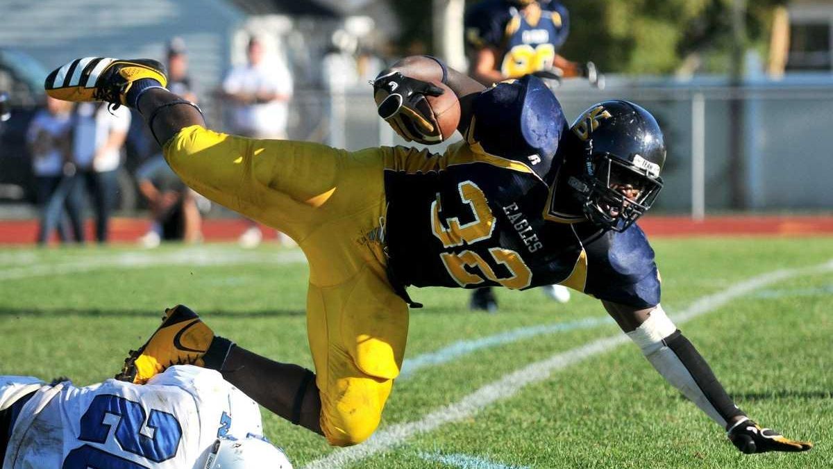 West Babylon 43, North Babylon 22 Newsday