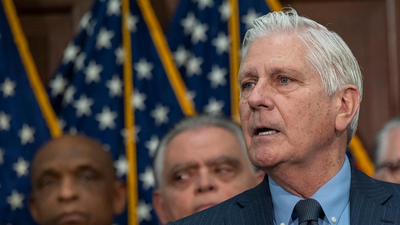 In ICE partnership, Nassau jails many who don't have criminal records