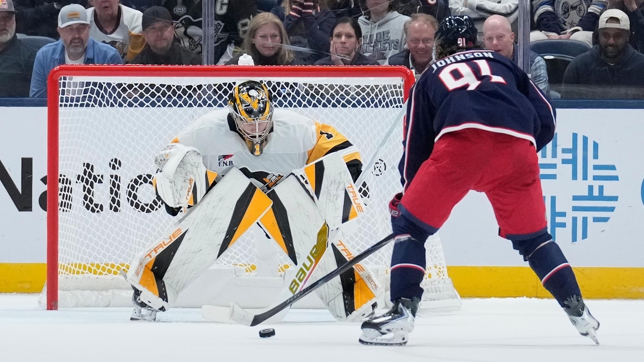 Kent Johnson scores lone goal in shootout to give Blue Jackets 3-2 win ...